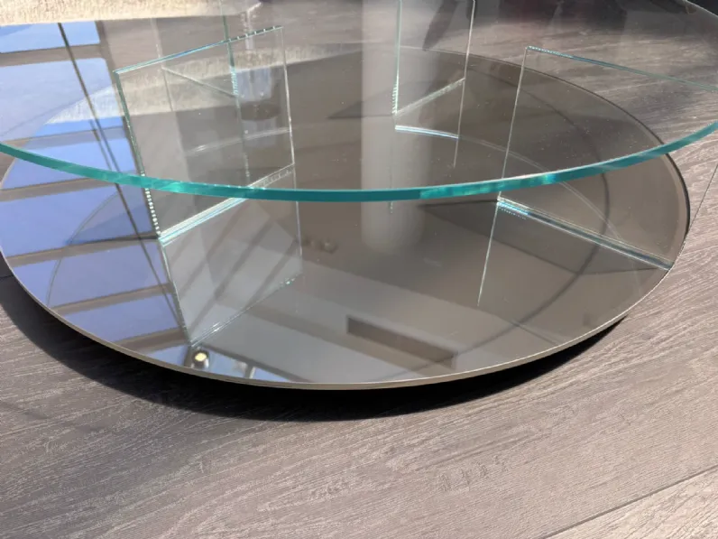 Tavolino in stile moderno modello Mex di Cassina con sconti imperdibili 