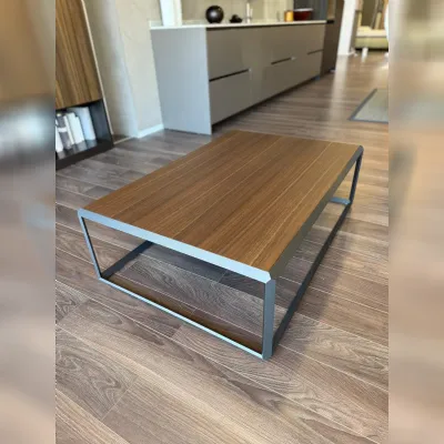 Tavolino modello 45 di Molteni & c a prezzo ribassato