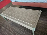 Tavolino moderno Panca di Adok a prezzo ribassato