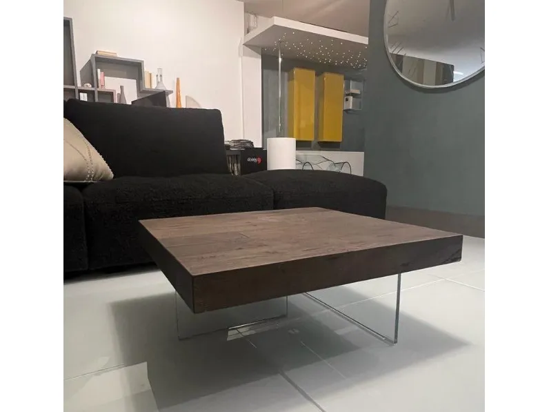 Prezzi ribassati per il tavolino design Air di Lago