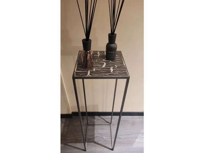 Tavolino design Narciso di Cantori a prezzo scontato