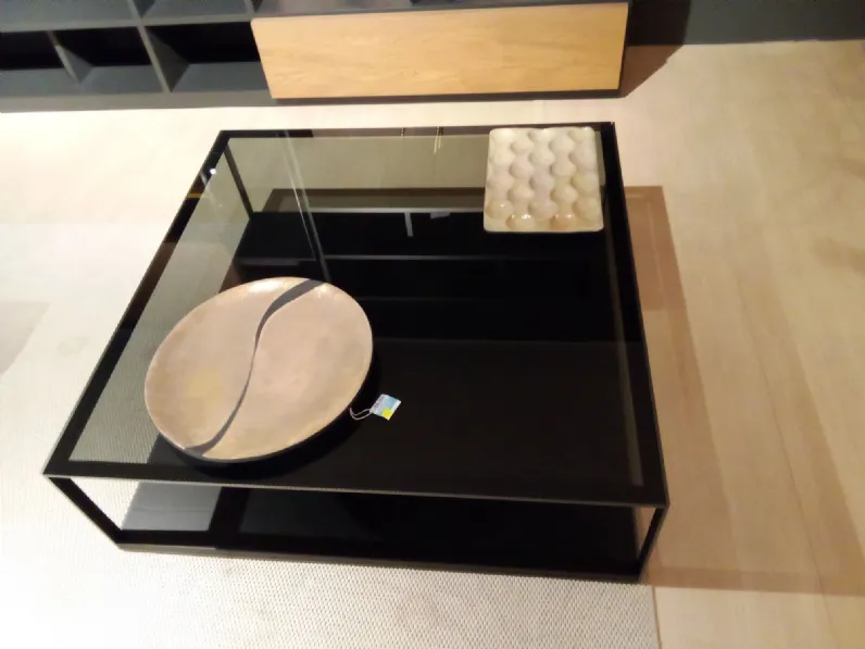 Tavolino Alisee del marchio Molteni & c a prezzi outlet - 35%