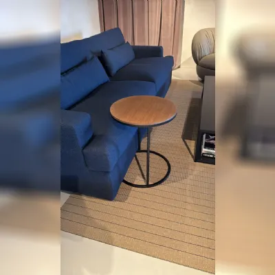 Tavolino design Pek  di Meridiani a prezzo scontato
