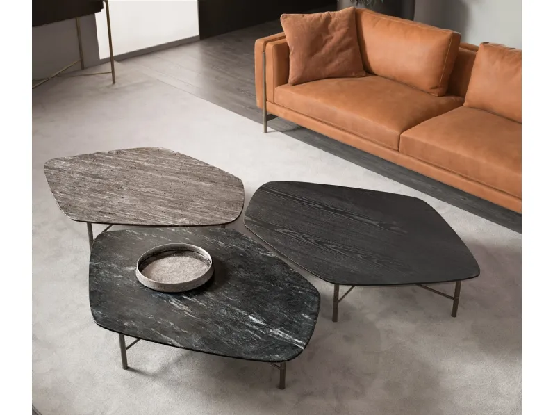 Prezzi ribassati per il tavolino design Shanghai di Cantori 