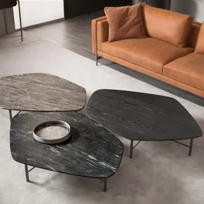 Prezzi ribassati per il tavolino design Shanghai di Cantori 