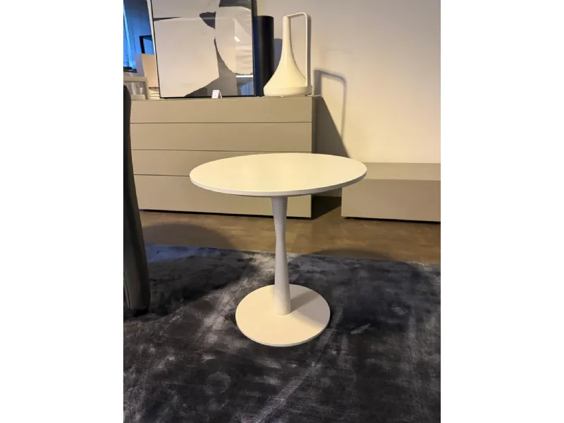 Tavolino flute dell'azienda Poliform con forte sconto - 40%