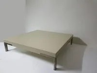 Tavolino design Tavolino romeo 92x92 panna di emaf progetti per zanotta di Zanotta a prezzo ribassato
