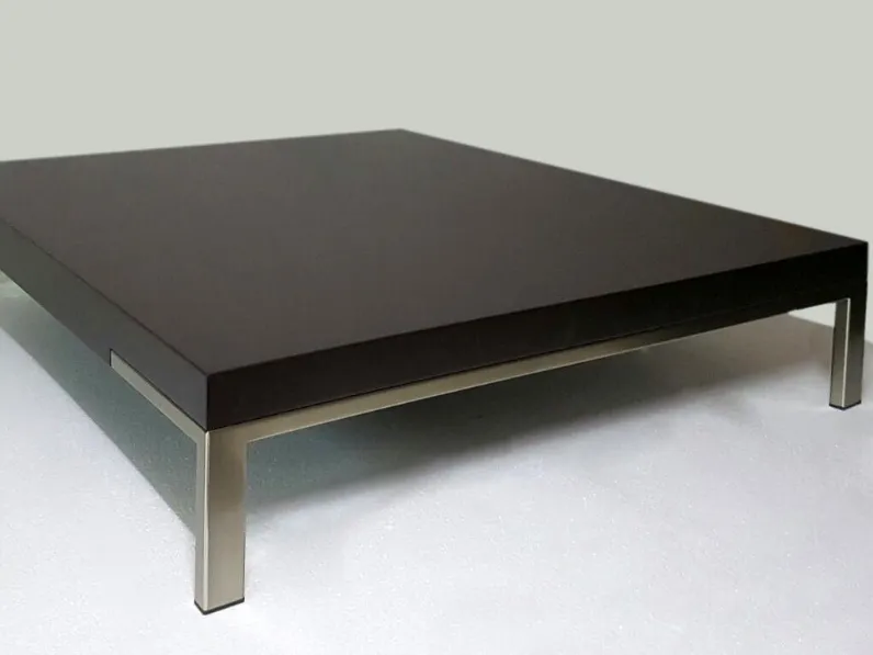 Prezzi ribassati per il tavolino design Tavolino romeo marrone 92x92x22 di emaf progetti per zanotta di Zanotta 