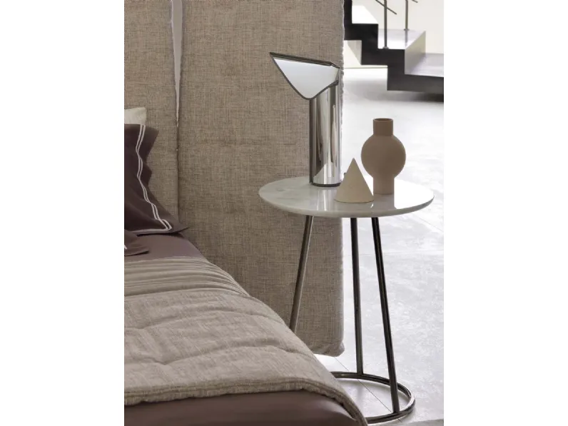 Tavolino design modello Angle di Flou scontato 