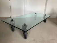 Tavolo Fontana Arte con ruote, stile design, prezzi imbattibili.