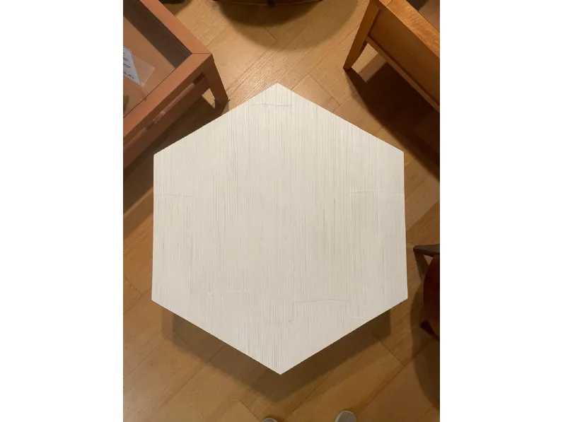 Prezzi ribassati per il tavolino design Sweet 46 di Gervasoni
