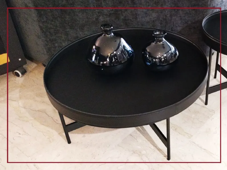 Prezzi ribassati per il tavolino design Arena di Calligaris  affrettati
