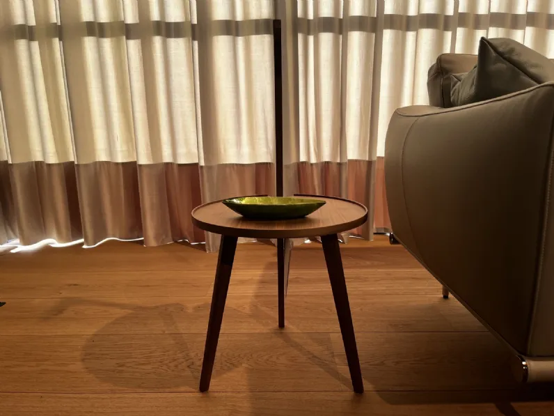 Tavolino in stile design modello Cicognino di Cassina a prezzi imbattibili  affrettati