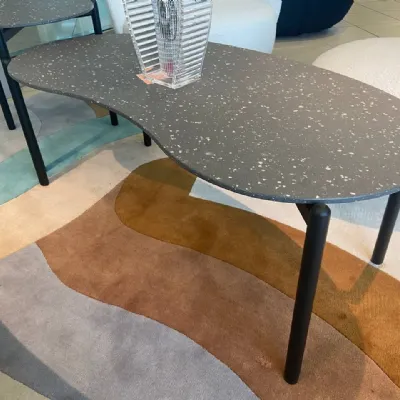 Tavolino in stile moderno modello Undique di Kartell con sconti imperdibili 