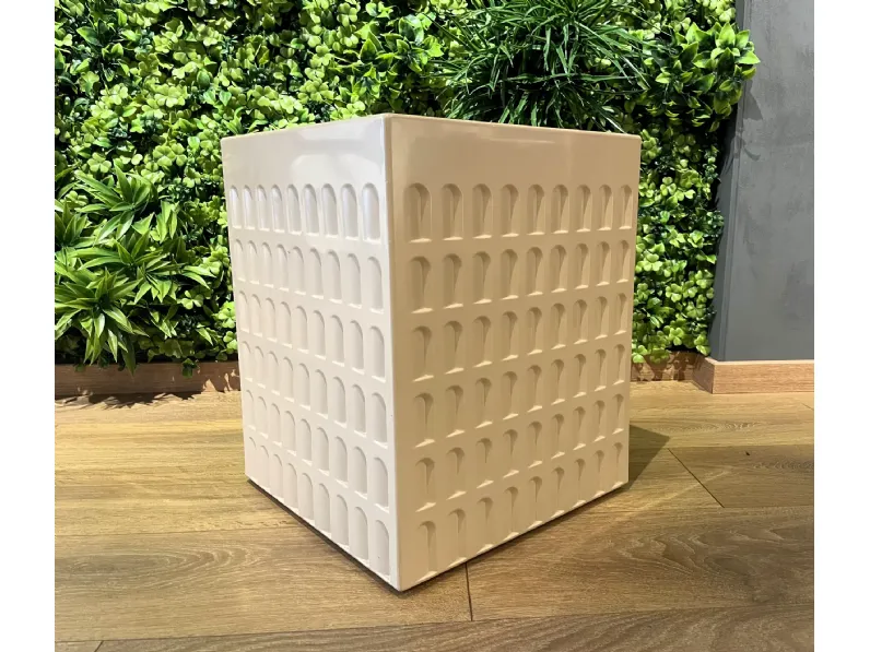 Tavolino modello Eur di Kartell a prezzo scontato