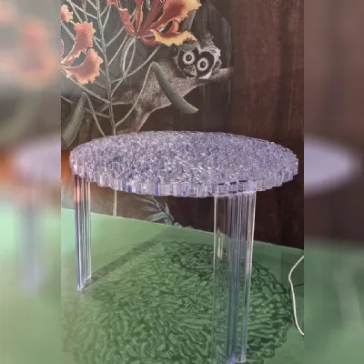 Prezzi ribassati per il tavolino moderno T-table di Kartell