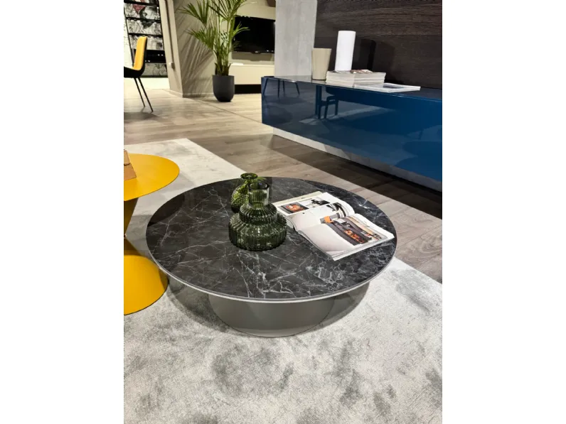 Prezzi ribassati per il tavolino moderno Clessidra di Midj