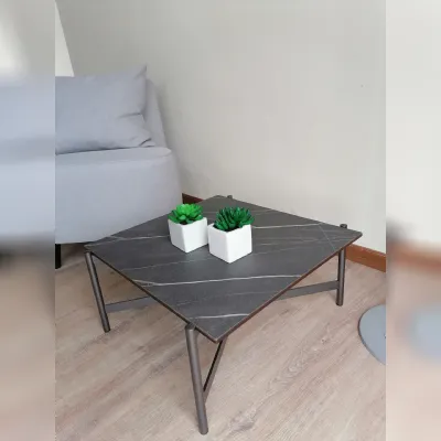 Tavolino modello Bridge di Samoa a prezzo ribassato