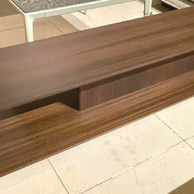 Tavolino design Hugo  di Molteni & c a prezzo scontato