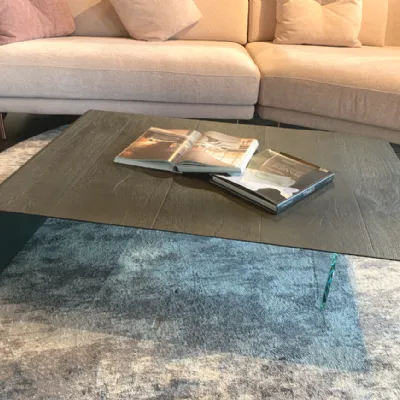 Prezzi ribassati per il tavolino design Lean di Lago