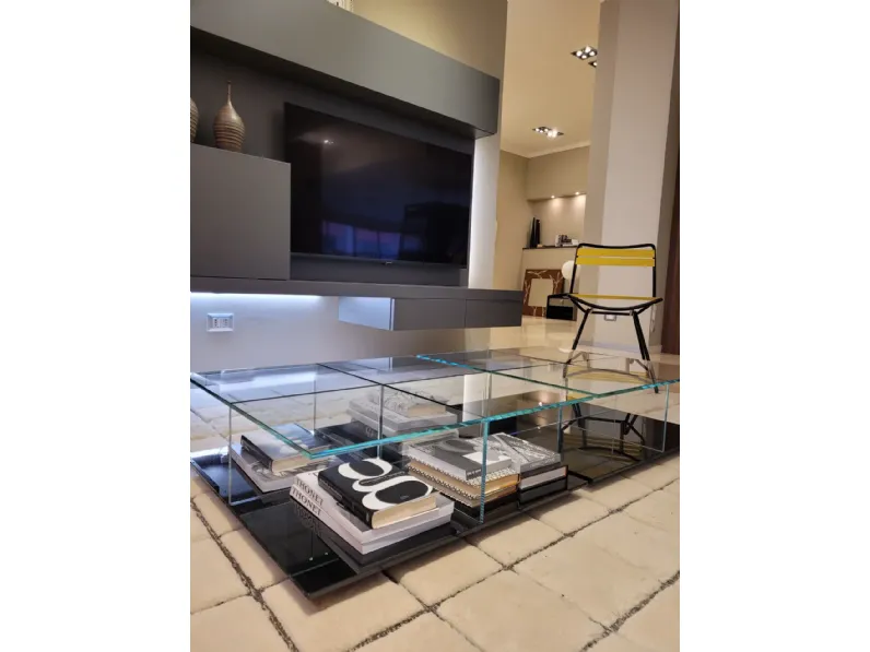 Prezzi ribassati per il tavolino design Mex di Cassina