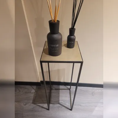 Tavolino design Narciso di Cantori a prezzo ribassato