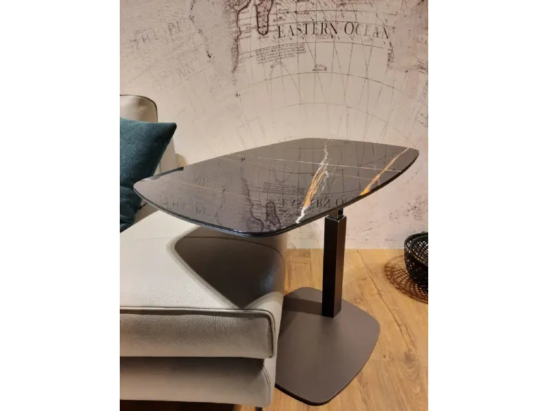 Prezzi ribassati per il tavolino design Servus di Easyline