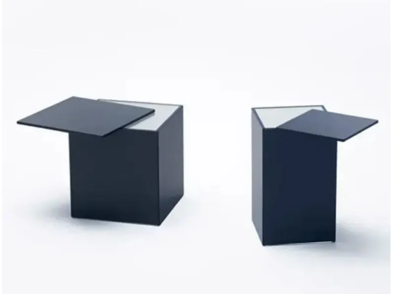 Prezzi ribassati per il tavolino moderno Slide  di Glas italia