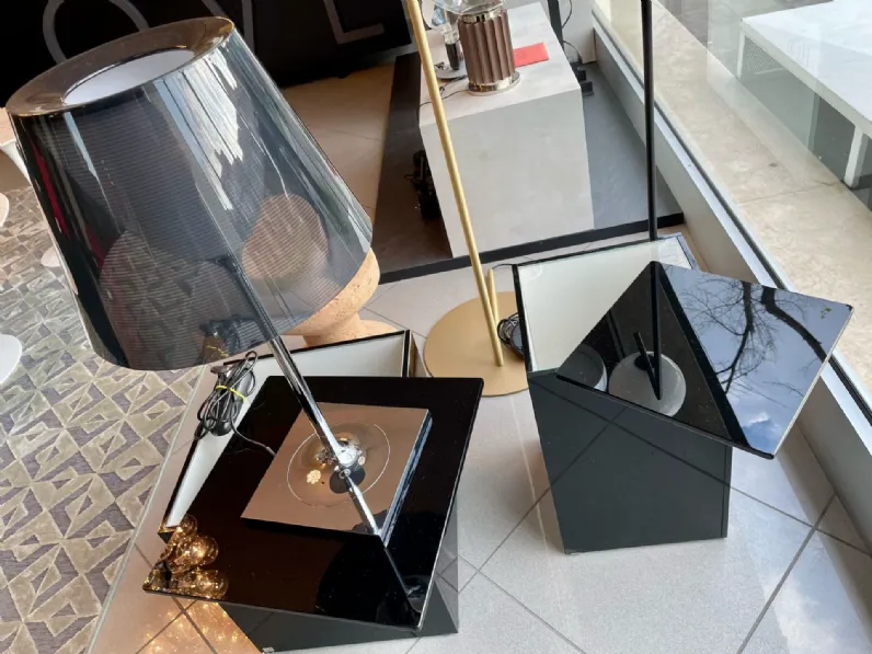 Prezzi ribassati per il tavolino moderno Slide  di Glas italia