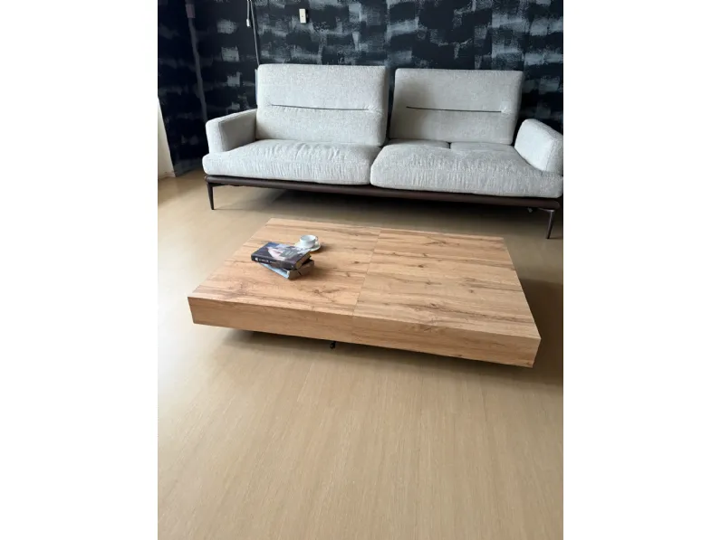 Tavolino modello Aria di Artigianale a prezzo ribassato