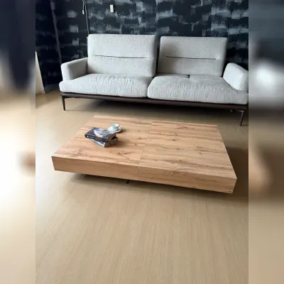 Tavolino modello Aria di Artigianale a prezzo ribassato