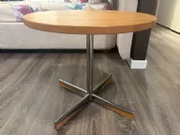 Tavolino Tavolino in legno della firma Collezione esclusiva in offerta - 60%