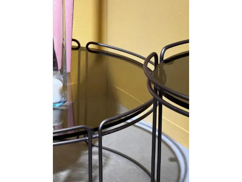 Tavolino modello Monolith alto di Ditre italia a prezzo scontato