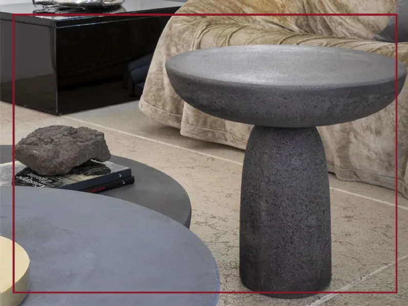 Tavolino Olo di Mogg: design moderno in cemento a prezzo scontato.