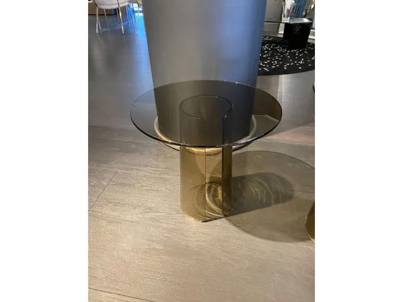 Prezzi ribassati per il tavolino design Orbit di Poliform