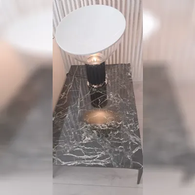 Prezzi ribassati per il tavolino moderno Tray in marmo di Rimadesio