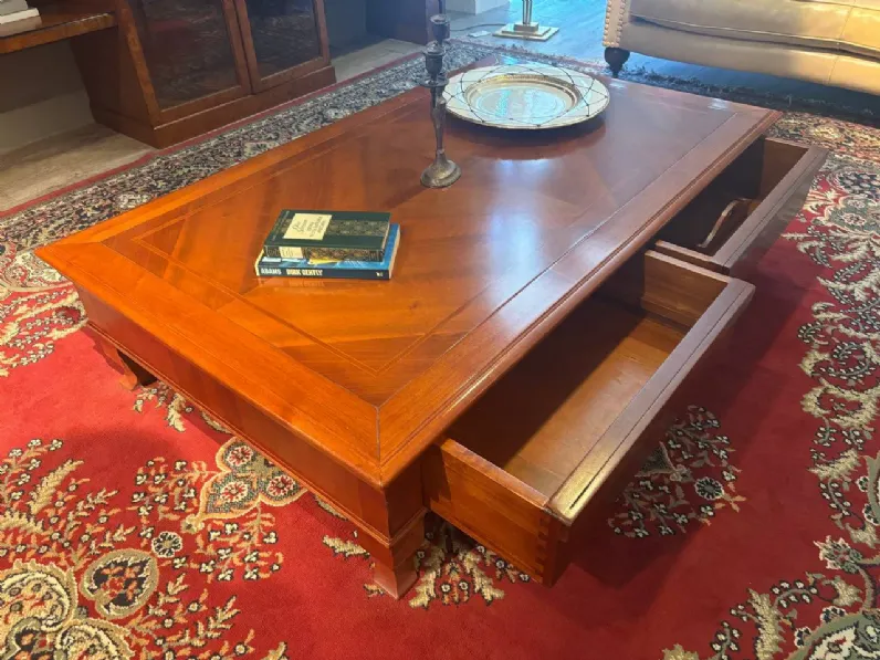 Tavolino classico Tavolino classico di Collezione esclusiva a prezzo scontato
