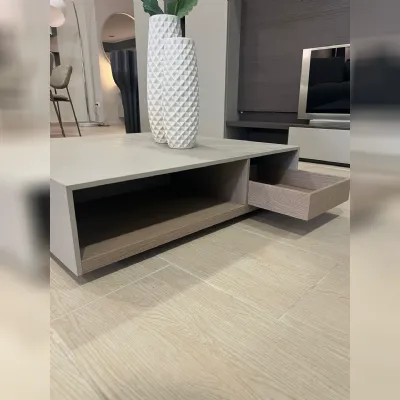 Tavolino moderno Tavolino da salotto novamobili  di Novamobili a prezzo scontato