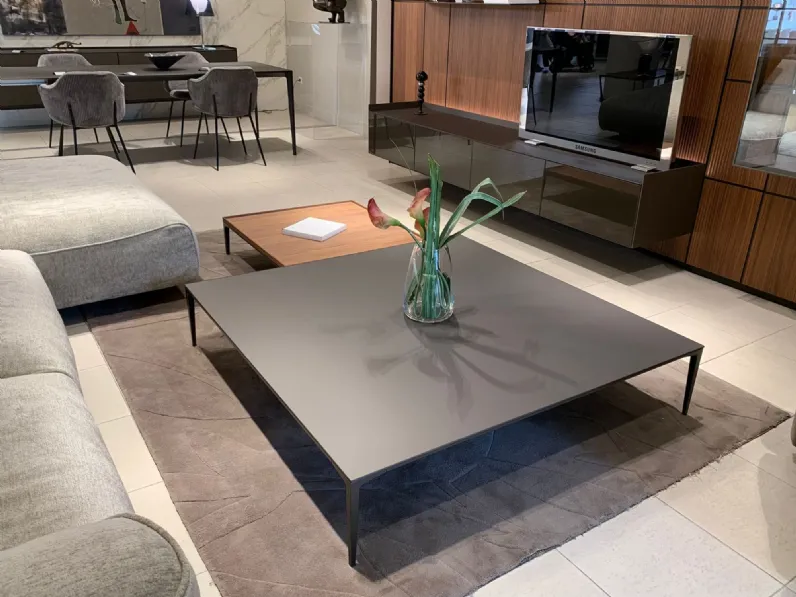 Tavolino in stile design modello Tray di Rimadesio a prezzi imbattibili 