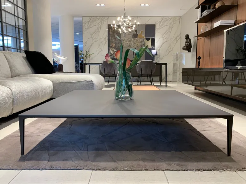 Tavolino design modello Tray di Rimadesio scontato 