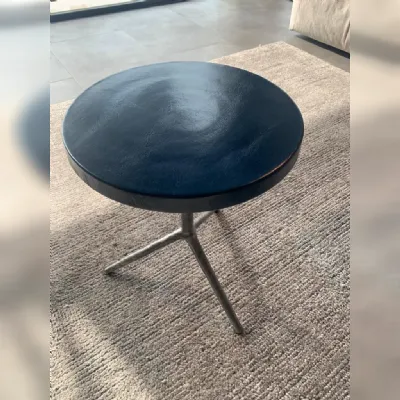 Prezzi ribassati per il tavolino design Vik di Baxter 