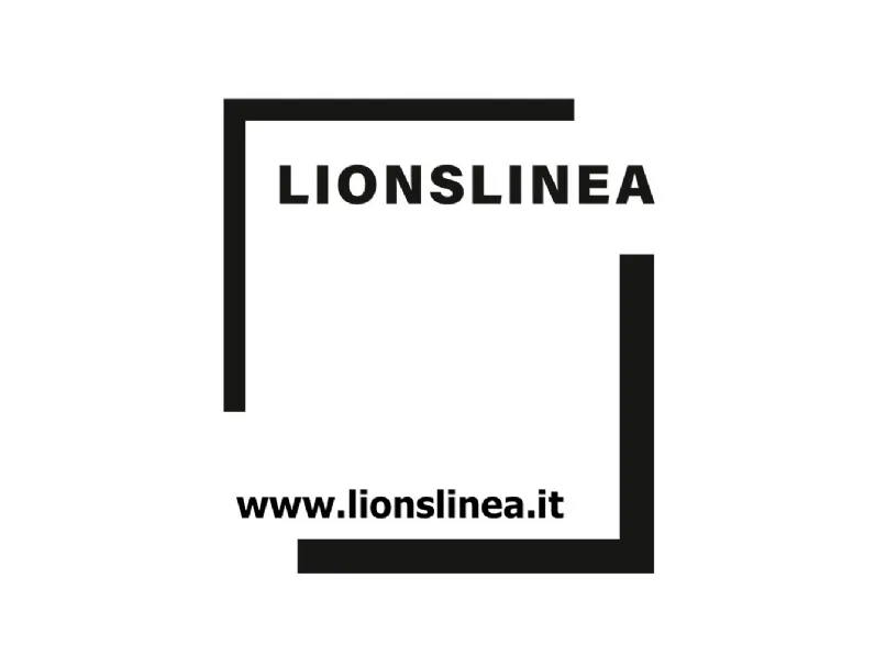 Vetrinetta Margherita 3 ante bicolore Lion's in stile classico in offerta
