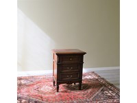 Comodini in noce intarsiati con maniglie in ottone. Scontato del -43%. Offerta Outlet mobilgross