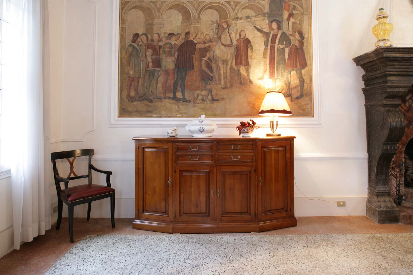 Credenza in massello antiquariato a prezzi scontati