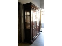 Armadio classico in legno di esposizione scontato del 61%