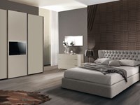 Armadio con ante scorrevoli moderno Four p/tv Giessegi a prezzo scontato Armadio con ante scorrevoli moderno Four p/tv Giessegi a prezzo scontato