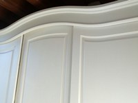 armadio in legno stile scabby chic colore bianco