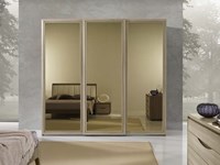 Armadio mod.Artec con specchi bronzati