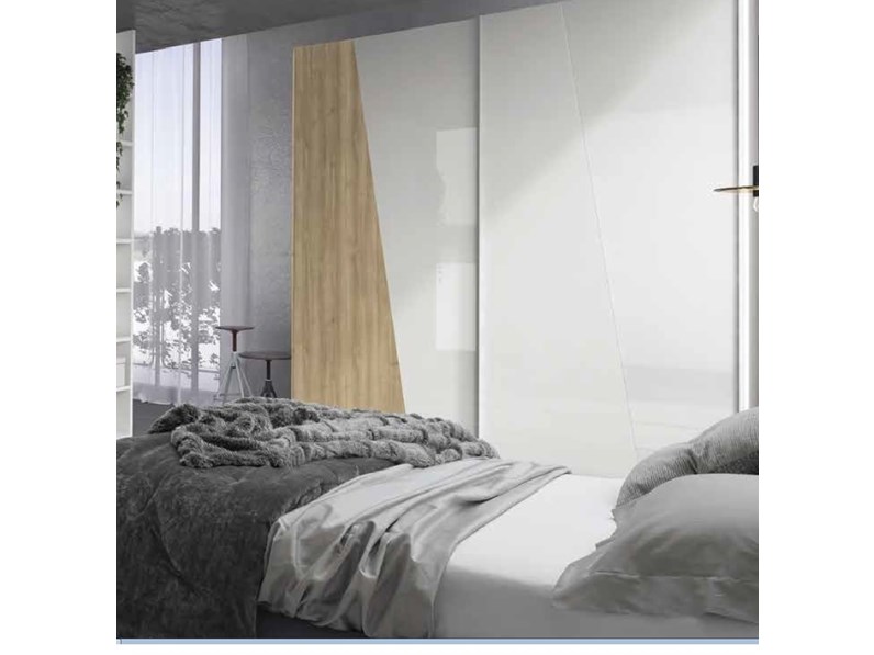 Armadio Moderno Armadio Ante Scorrevoli Da 135 Maxi In Offerta Outlet Etnico Prezzi Outlet