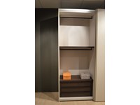 ARMADIO San Giacomo design anta Liscia con gola in finitura laccato color canapa opaco. Offerta Outlet Mobilgross .SCONTATO DEL -30%